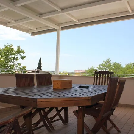 Paradiso Del Garda Vista-verde Apartamento